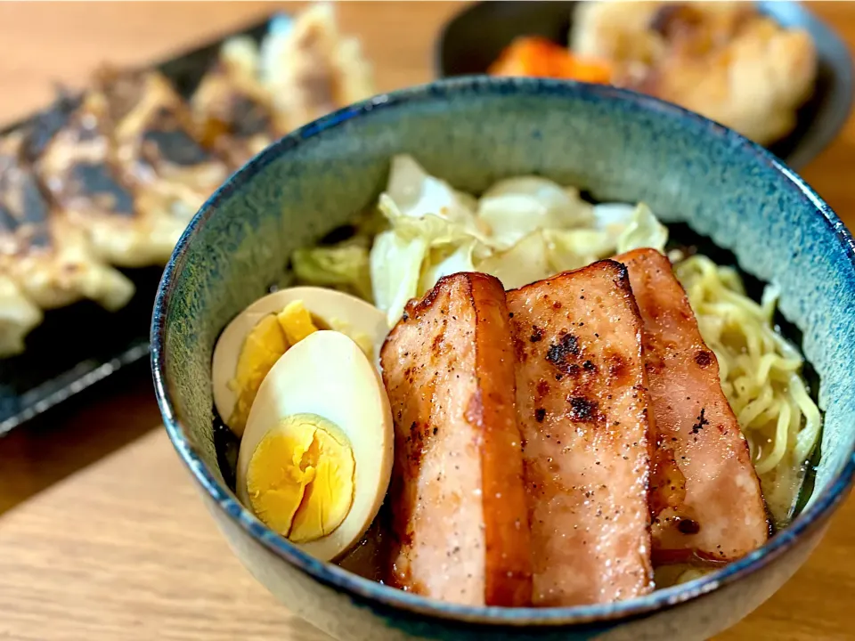 厚切りチャーシューの味噌ラーメン|ふくすけ食堂さん