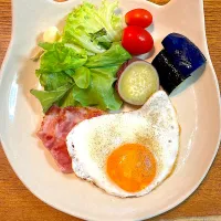 Snapdishの料理写真:朝ごはん😋|Kumi Satouさん