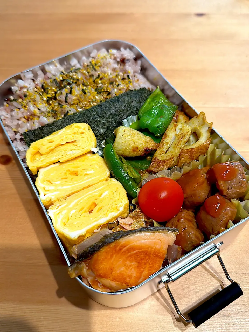 お弁当|メガネおばさんさん