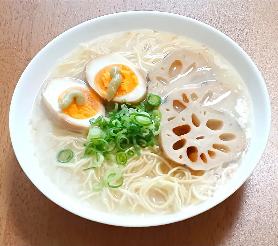 豚骨わさびスープのラーメン|ナナさん