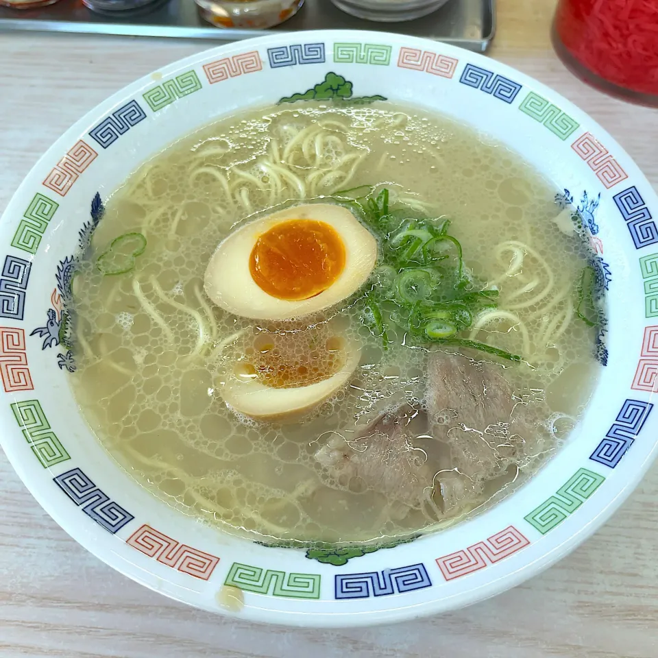 博多ラーメン ＋ 煮玉子|T. Wonderさん