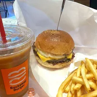 Snapdishの料理写真:Rockaway Burger|ゆうりさん