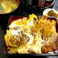 Snapdishの料理写真:排骨丼|ま〜てぃんさん