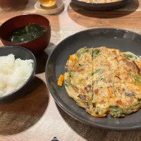 Snapdishの料理写真:ニラチヂミ| yuka_kashiharaさん