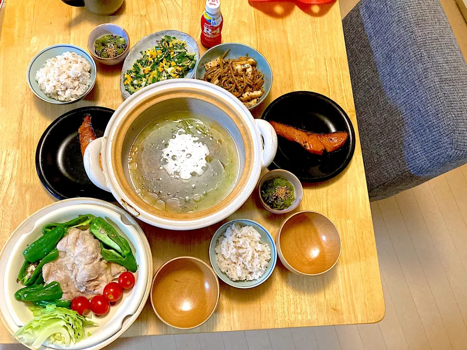 ヘルシー蒸し土鍋で蒸し鶏と野菜＆鶏出汁あおさスープ🧡|さくたえさん