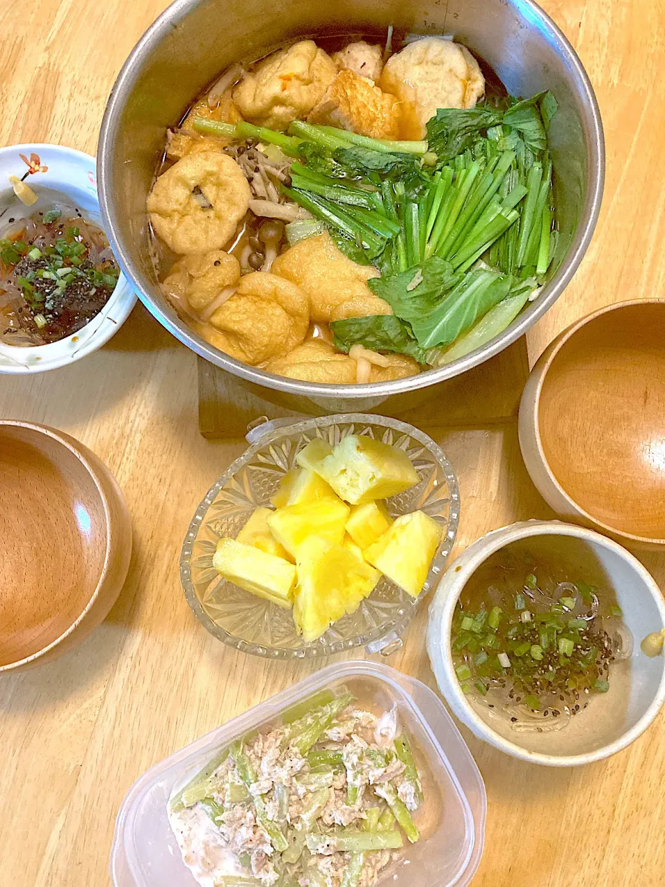 鶏つみれ鍋🍲、心太、アスパラとツナのサラダ、パイナップル🍍|さくたえさん