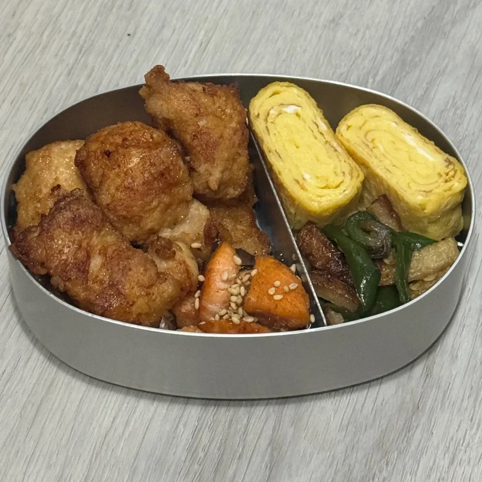 唐揚げ弁当🌷|朔さん