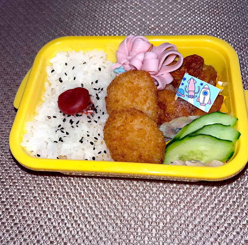 寝坊して急いで作ったけど今日お弁当の日じゃなかった😔#お弁当#中学生|ズボラグータラ主婦さん