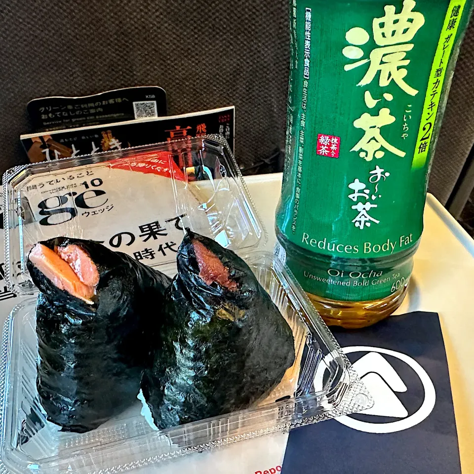 Snapdishの料理写真:朝ごはん🍙|にゃあ（芸名）さん