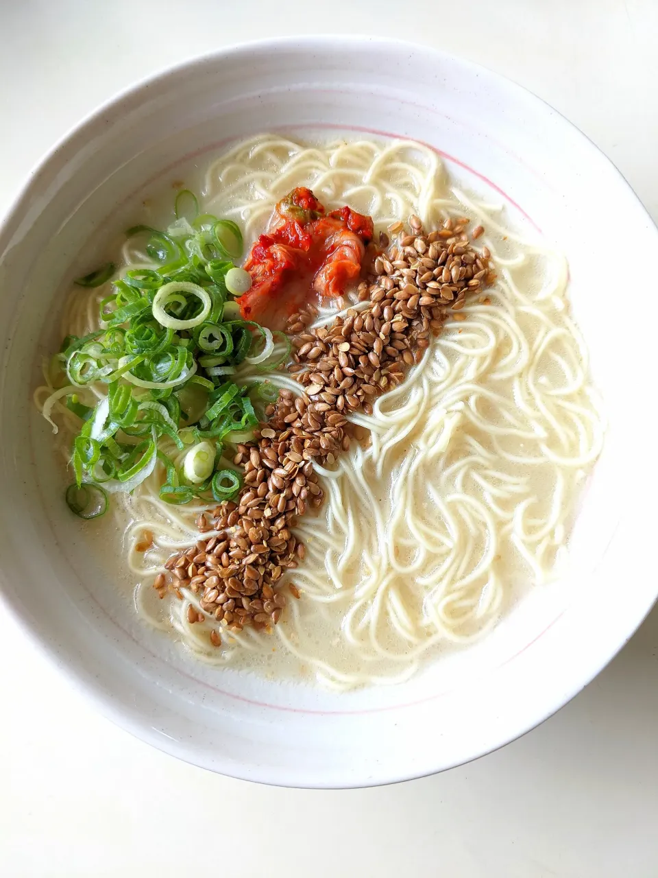 アマニとんこつラーメン|あひとさん