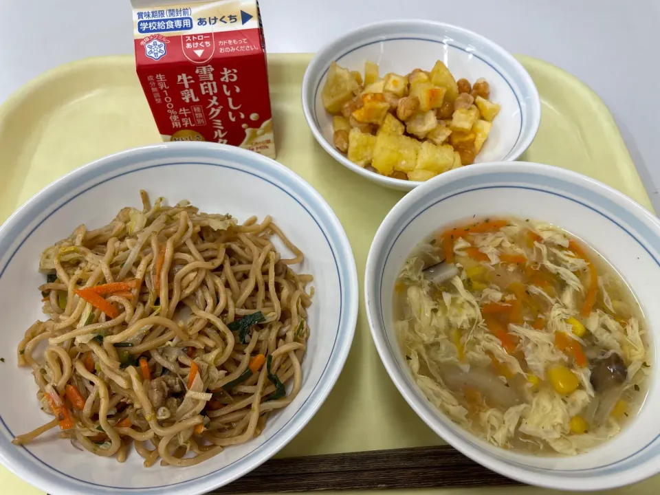 焼きそば ビーンズポテト 中華風コーンスープ|ちゃっぴ〜さん