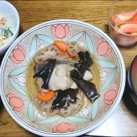 Snapdishの料理写真:ハマチと野菜の煮物|えぃみぃさん