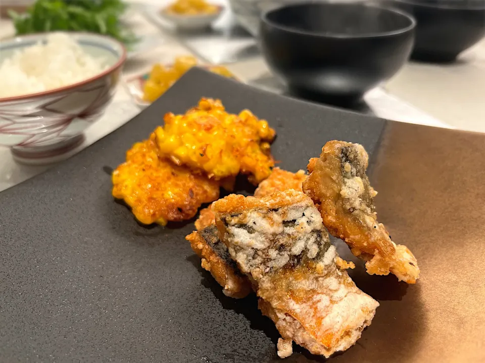 鯖の竜田揚げととうもろこしのかき揚げ|mmさん