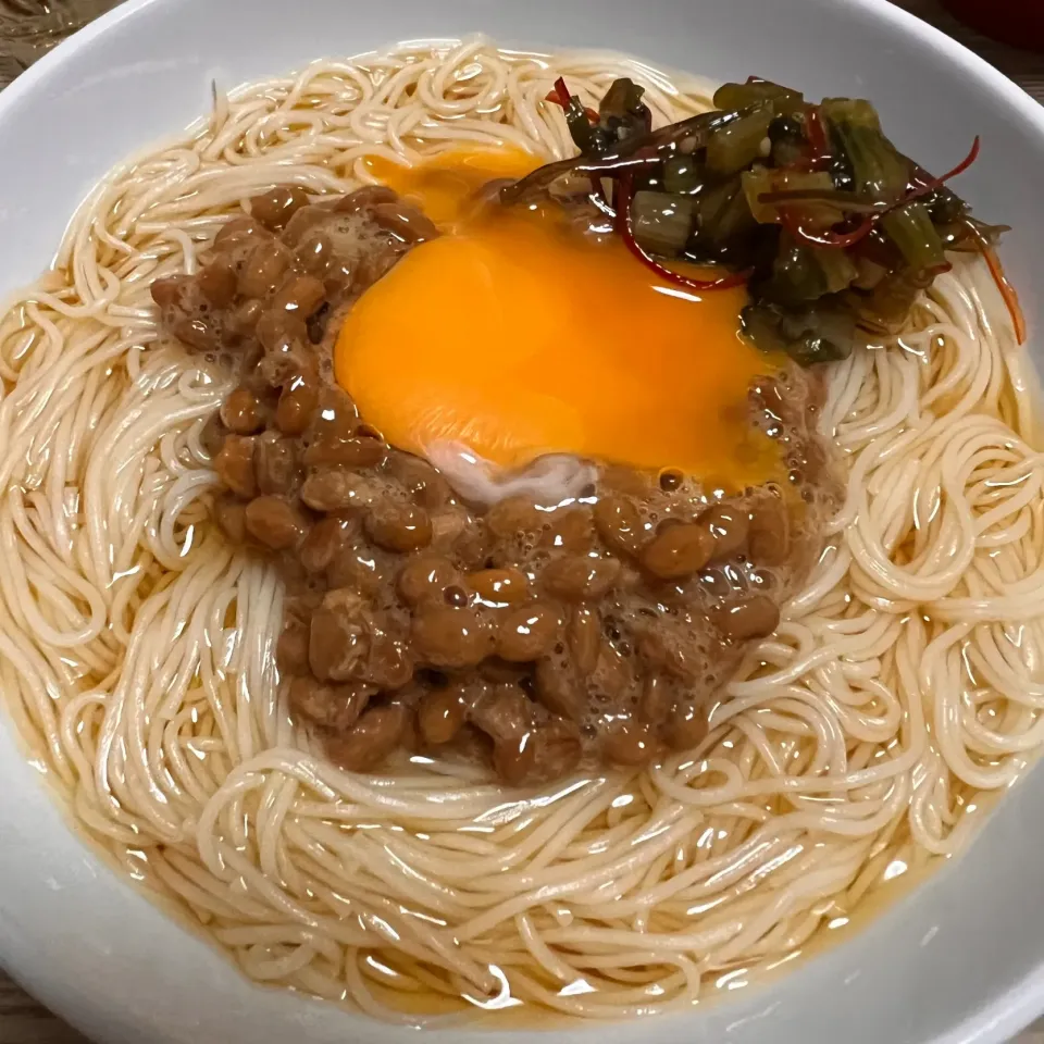 納豆月見(割れちゃった)そうめん|seiko Oさん