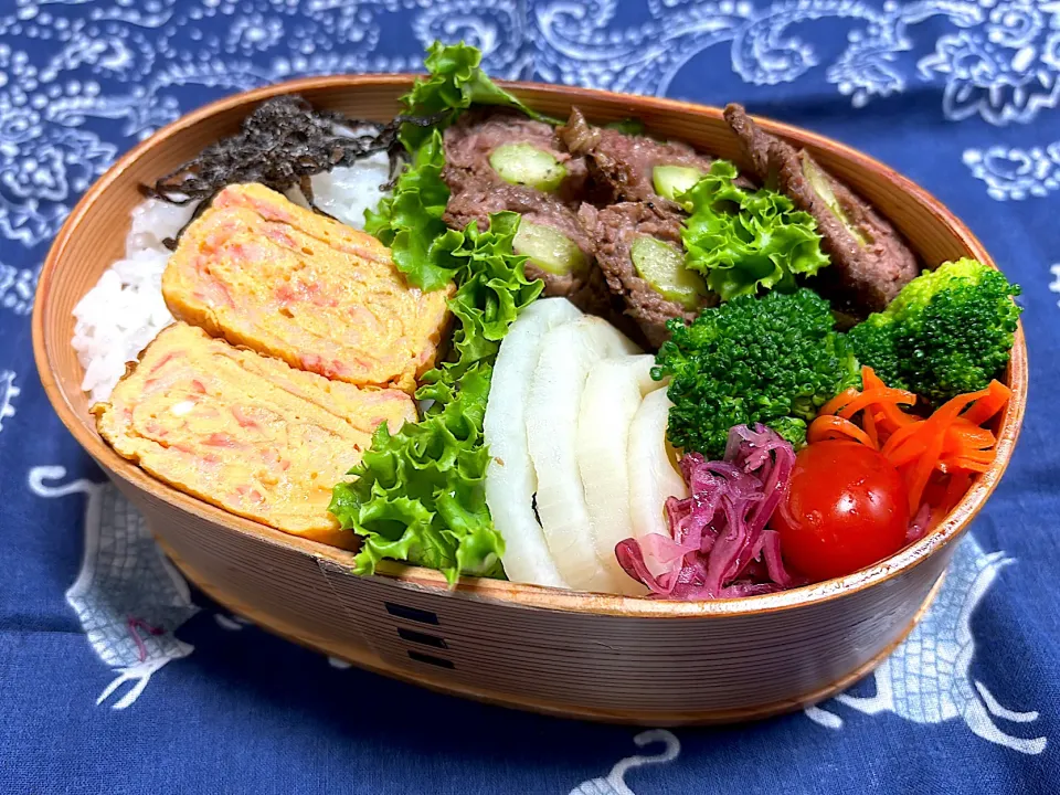 牛肉アスパラ巻き弁当|roroさん