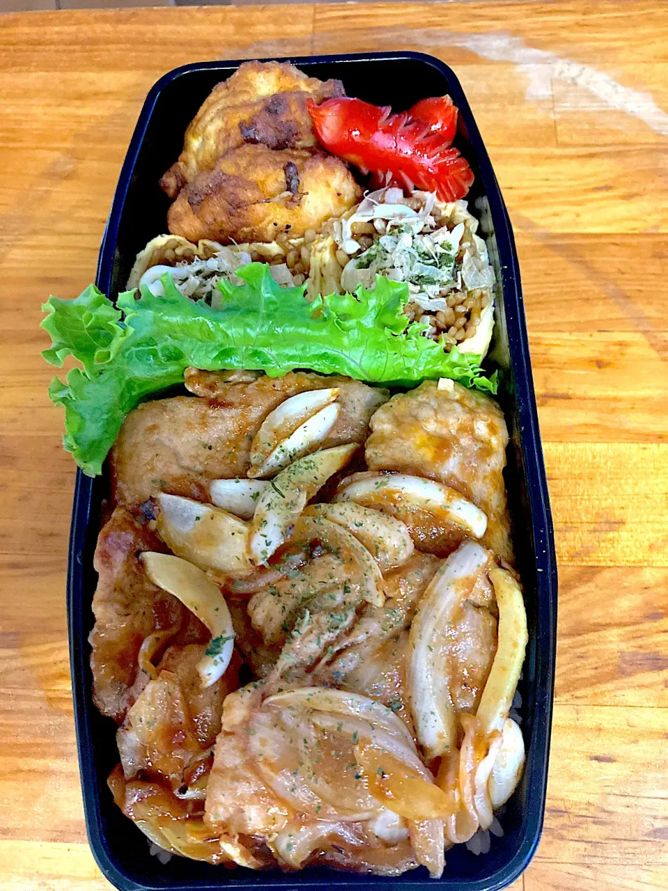 ポークチャップ&オム焼きそば巻き弁当|ピンキーさん