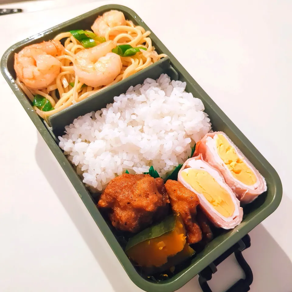 Snapdishの料理写真:上海焼きそば弁当🌷|きゅーさん