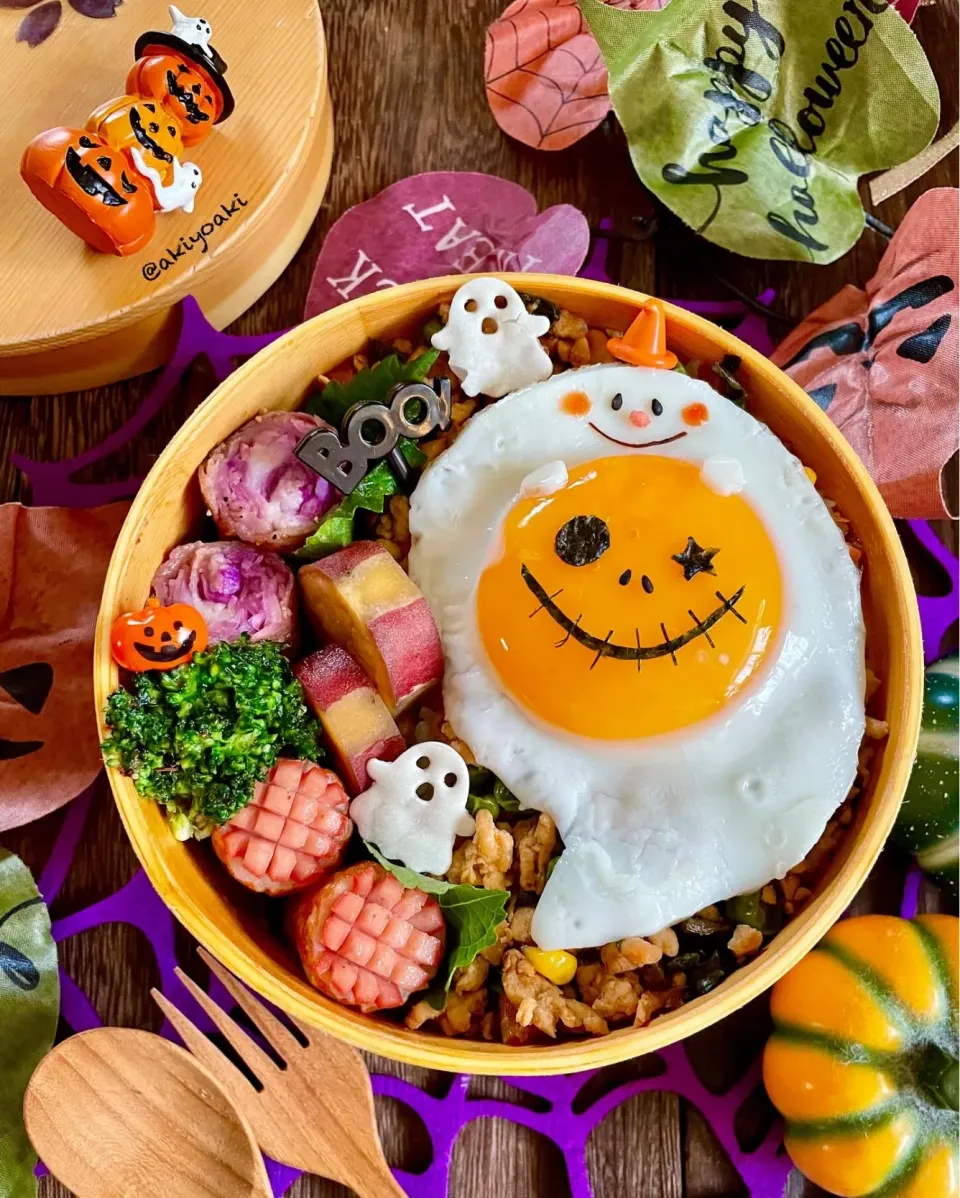 ハロウィンガパオライス弁当|Akiyoෆ¨̮⑅さん