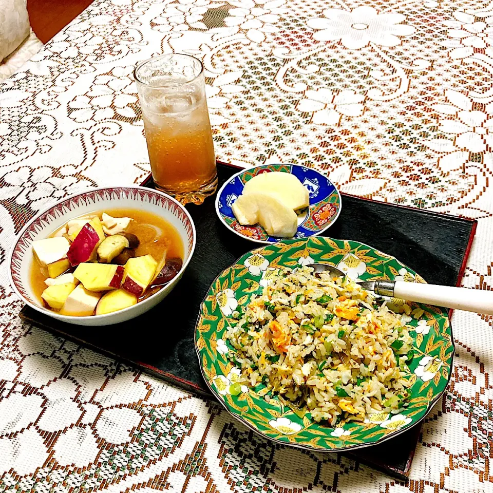 grandmaの晩ごはん☆ 今夜は具沢山のお味噌汁と高菜チャーハンで頂きます|kaoriさん