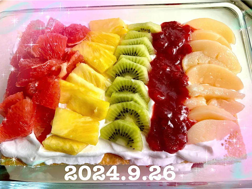 フルーツケーキ🍑🥝🍊🍍🍓|harutomomamaさん