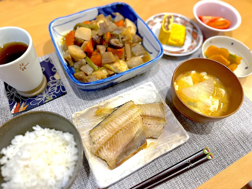 Snapdishの料理写真:ほっけ　筑前煮|waicaさん