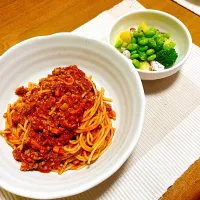 ミートソースパスタ🍝、タコと枝豆のバジルサラダ|Kaiさん