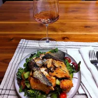 Salmon on salad|Vera Andrianova Forwerkさん