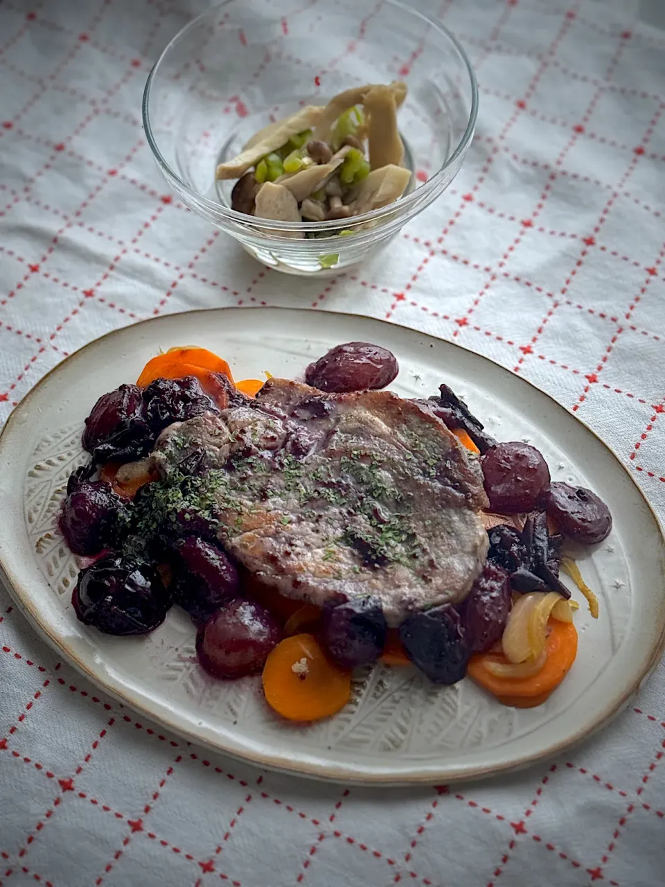 豚肉とにんじんのソテー　ぶどうソース|チイホ✨さん