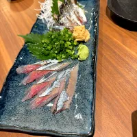 Snapdishの料理写真:秋刀魚の刺身|takaumezさん