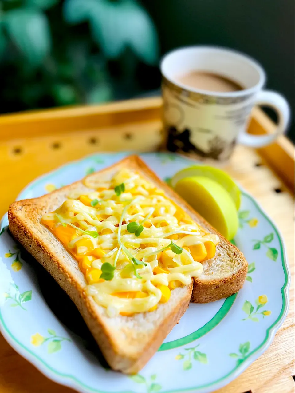 簡単美味しいチーズコーンマヨトースト🌽Easy Tasty Cheesy Corn Mayo Toast|アッコちゃん✨さん