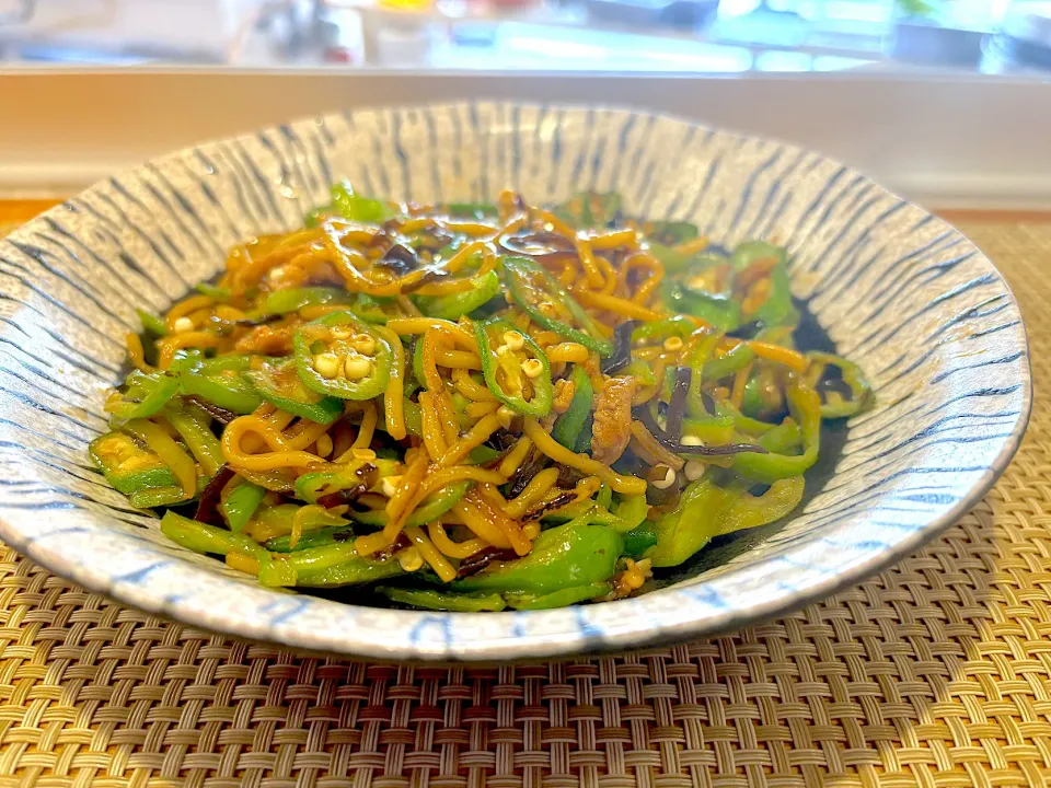 今日の賄いは宮崎産無農薬オクラとピーマン焼きそば(^^)|bontaさん