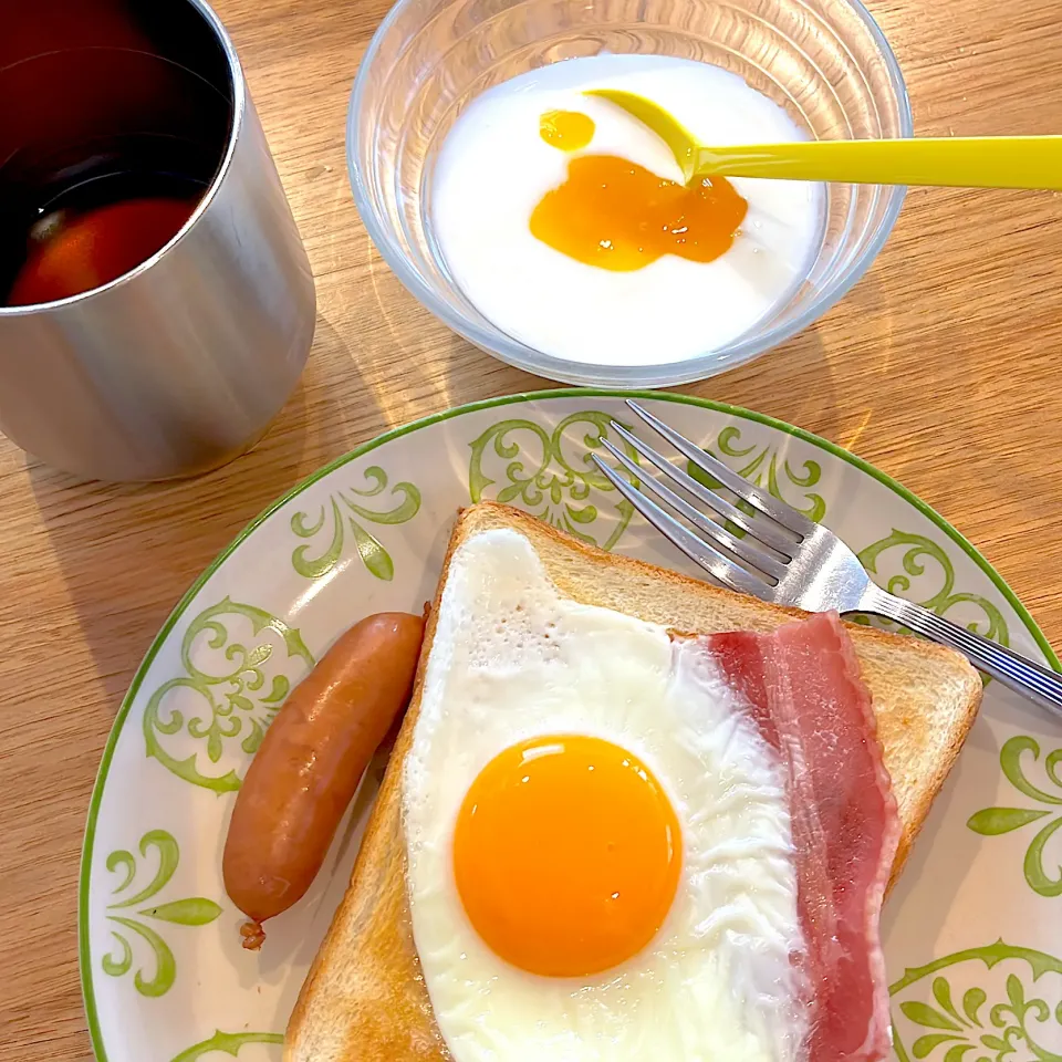 休日の朝ご飯|megさん