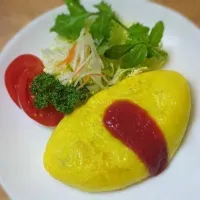 Snapdishの料理写真:ぷるぷるオムライス＆サラダ