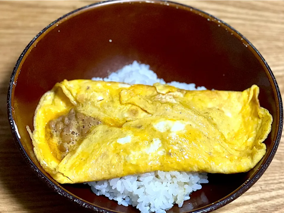 Snapdishの料理写真:☆納豆オムレツ丼|まぁたんさん