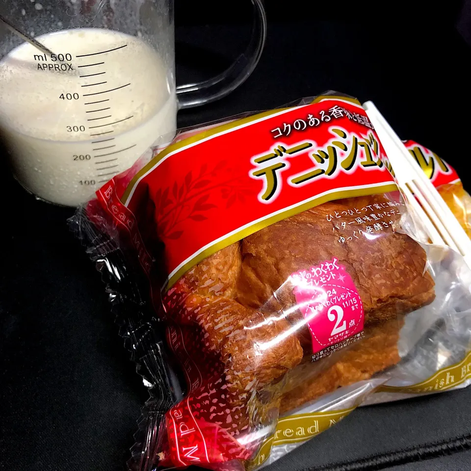 20時〜21時　バナナミルク🥛🍌🍞|へれ子さん