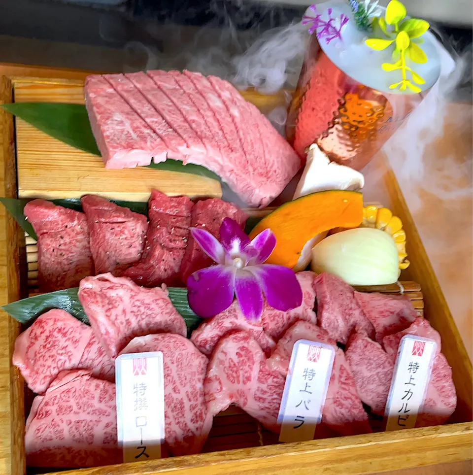 Snapdishの料理写真:焼肉　宝箱|るみおんさん