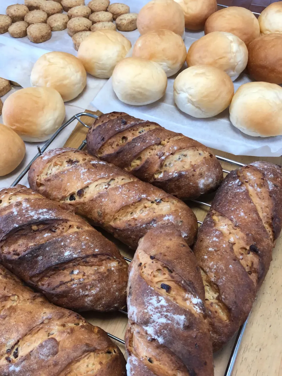 秋の焼き菓子とパン　栗、ナッツ|かぜるさん