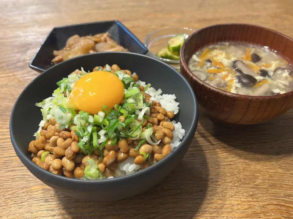 Snapdishの料理写真:納豆菌採取でオトナ喰い朝ごはん|Riccaさん