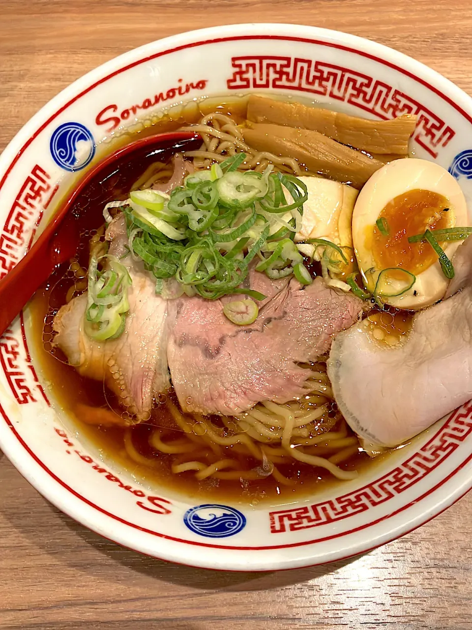 Snapdishの料理写真:醤油ラーメン@そらのいろ/東京|aaa..caさん