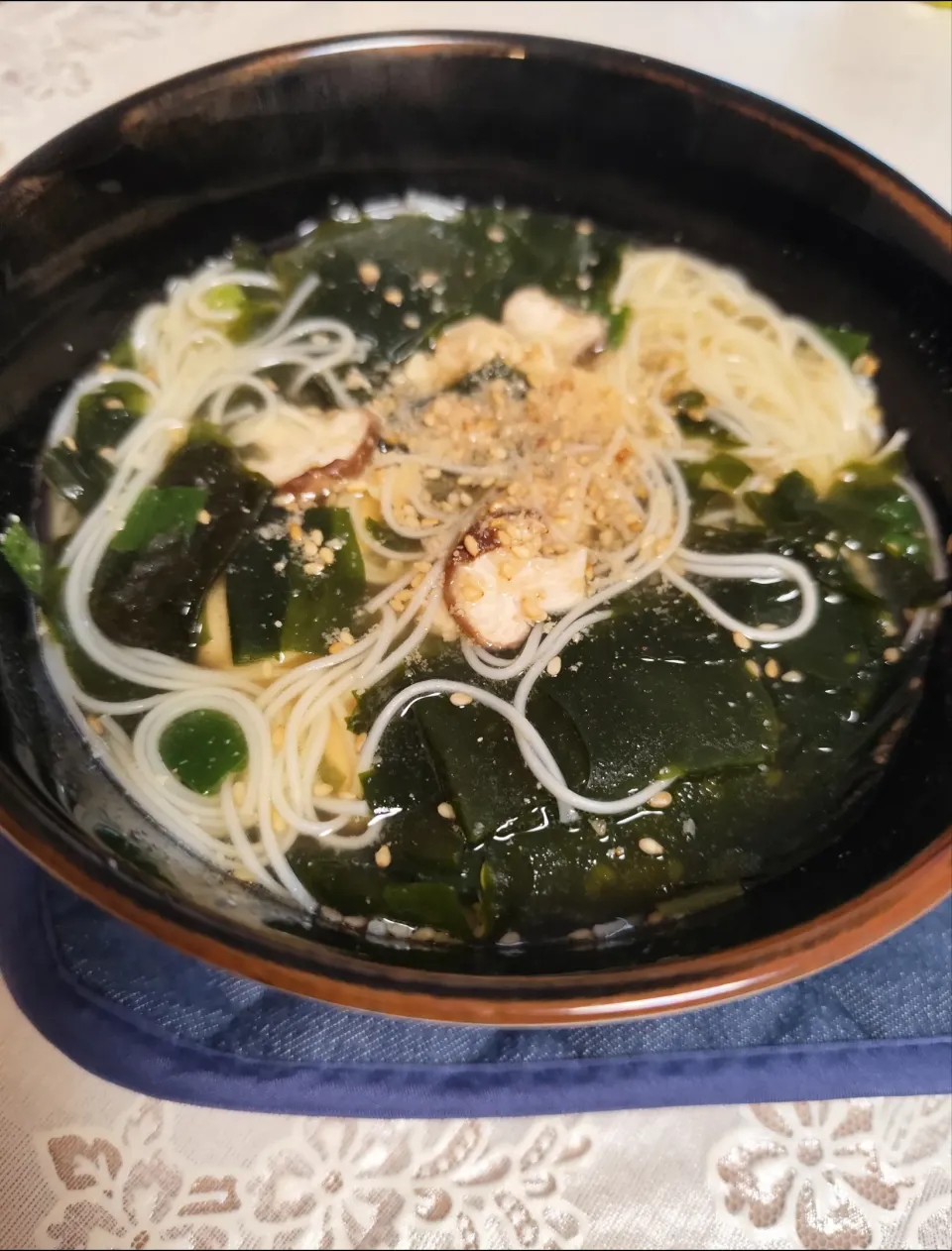 残りとあるもので素麺ラーメン🍜|m.rafuさん