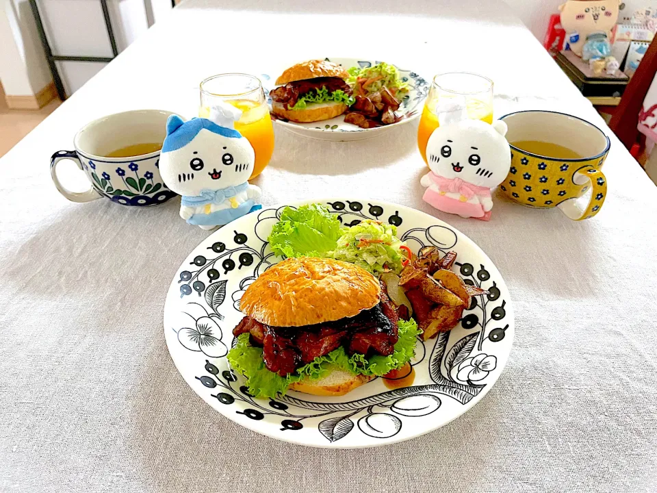 照り焼きチキンバーガー🍔|ゆかりさん