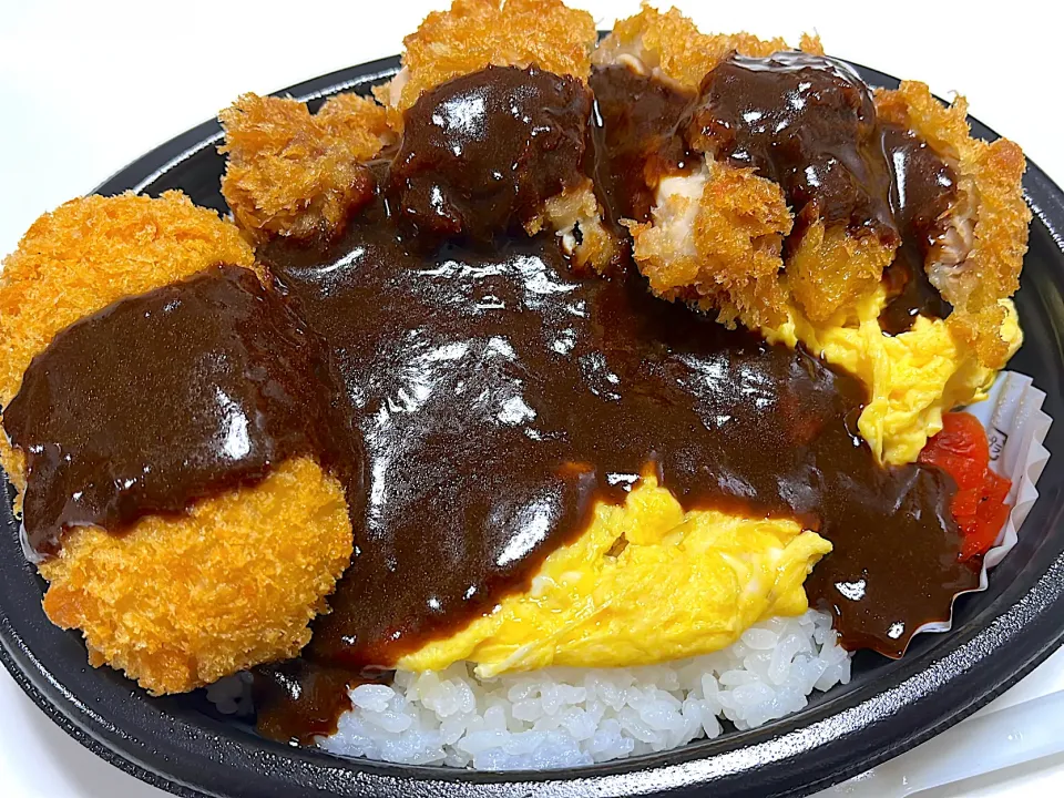 今日の晩御飯、100時間カレー、大曽根店(だったかな？💦💦|Yoshihiro Andoさん