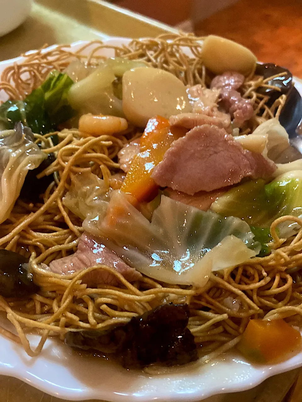 Snapdishの料理写真:Crispy Noodles with mixed meat and seafood|Ysyliciousさん