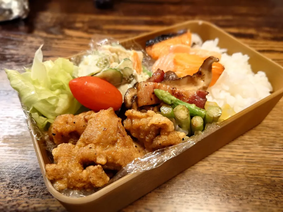 唐揚げ弁当(*^^*)|しーPaPaさん