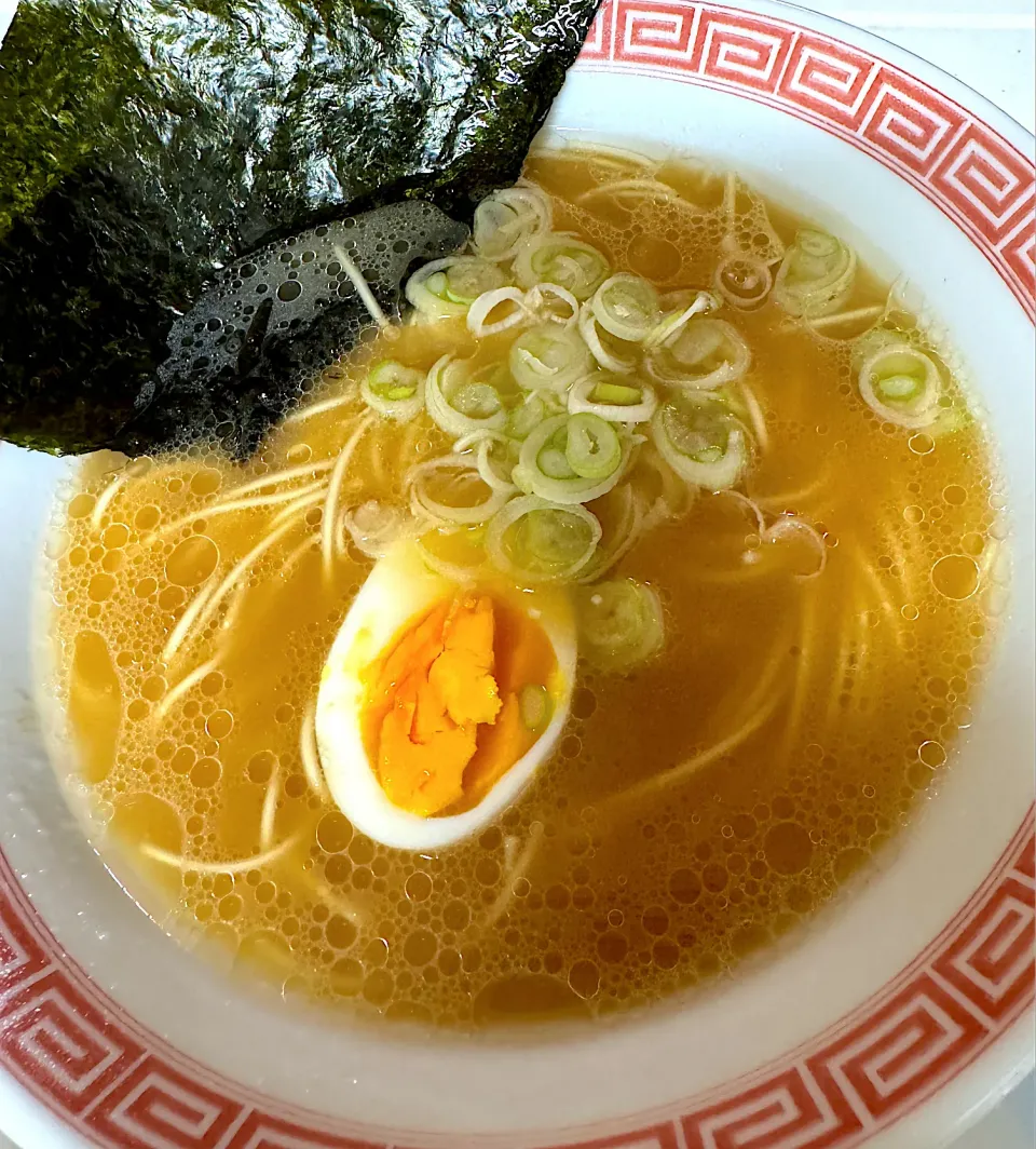 好き嫌い多めの息子の具少なめラーメン。|あささん