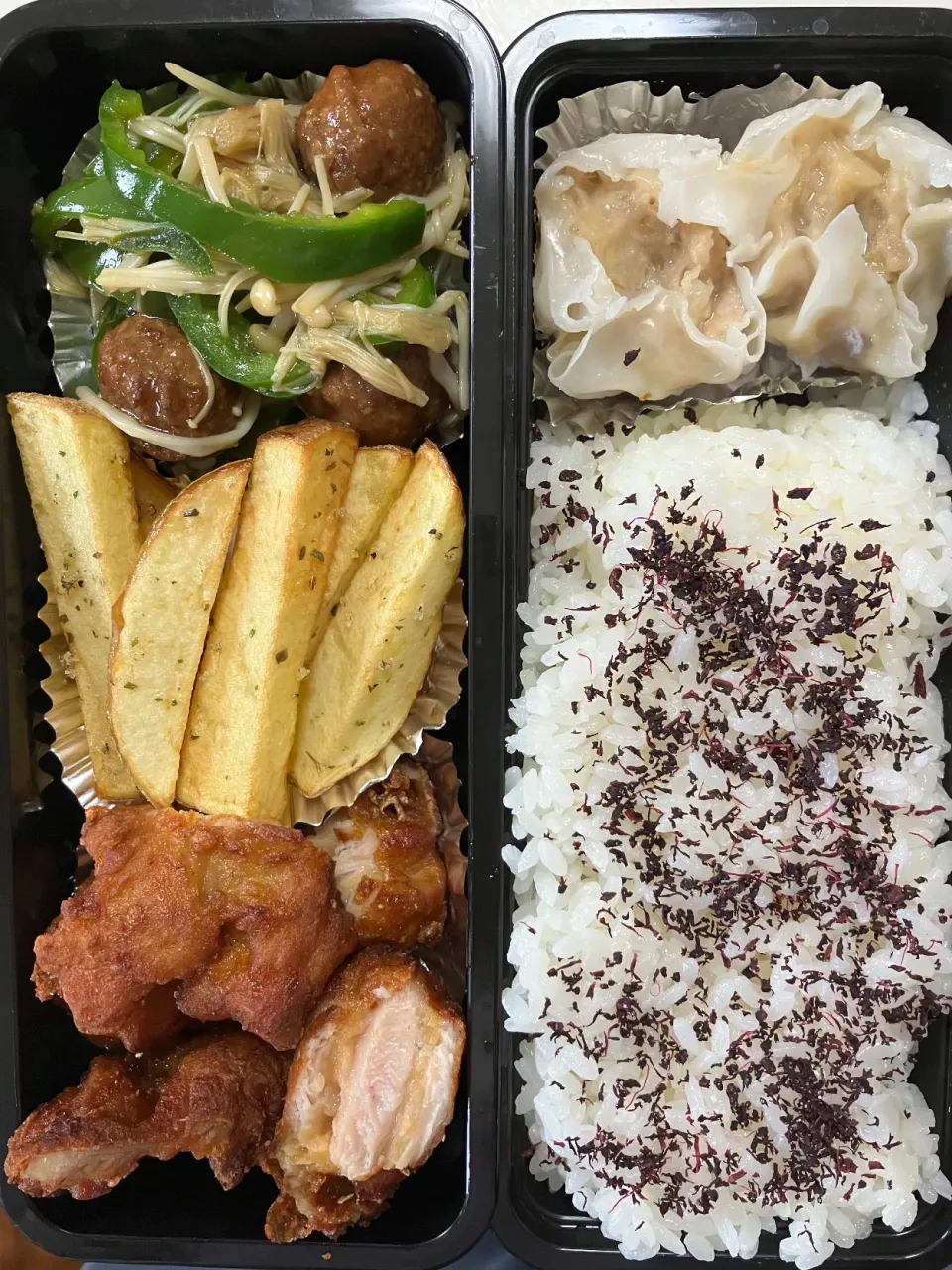 皮付きポテトフライ、唐揚げ弁当|あーやーさん