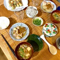 Snapdishの料理写真:風呂吹き大根のゆず味噌、竹輪の磯辺揚げ、豚汁、しらす|エトフさん