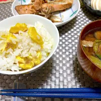 Snapdishの料理写真:今年も新米で栗ご飯|ヒロコさん