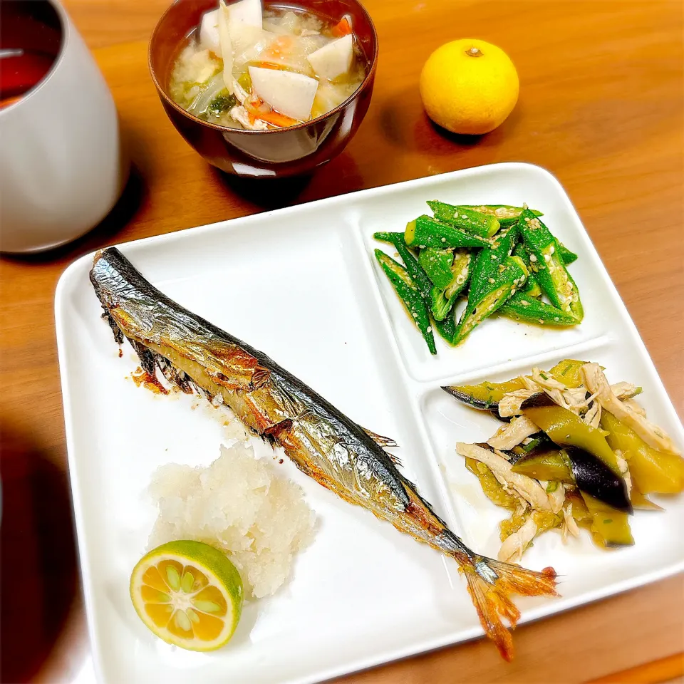 Snapdishの料理写真:秋刀魚の塩焼き|teritamagoさん