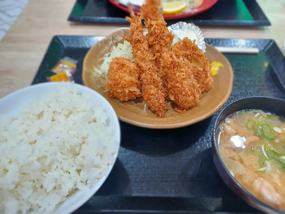 9月最後はかつやで外食😆|ぽんすけさん